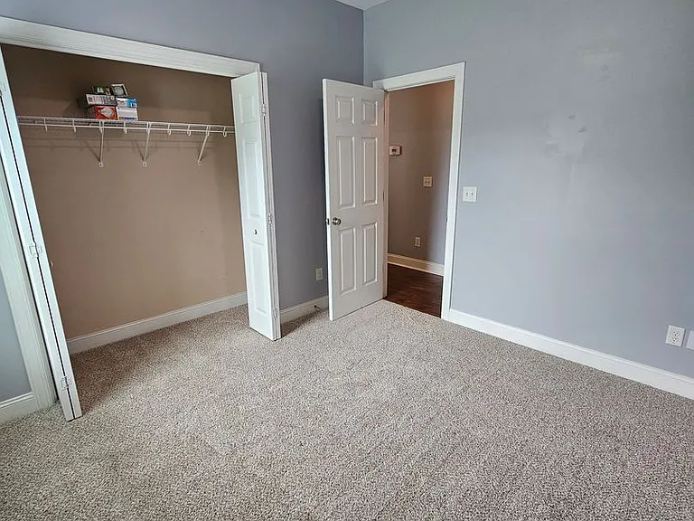 136 Hawks Point Rd — Photo 10