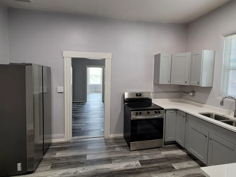 Full kitchen everything brand new