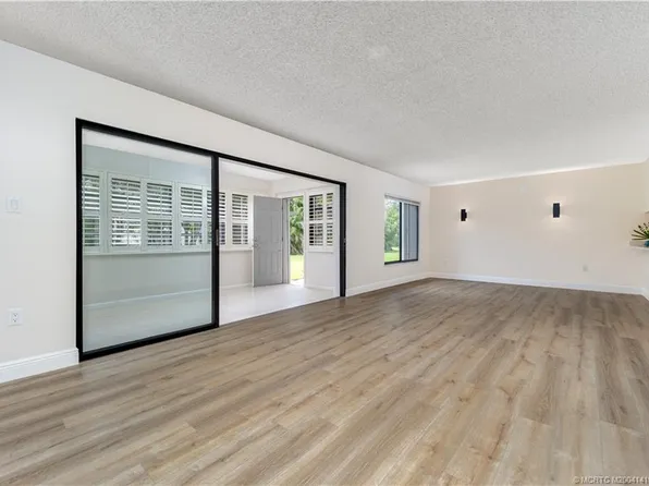 2233 NW 22nd Ave #106, Stuart, FL 34994