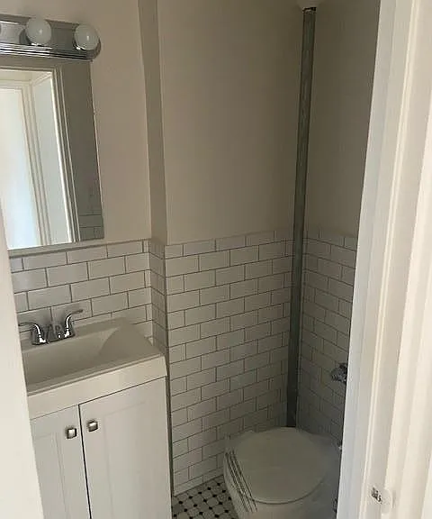 Pelham Hall — Photo 16
