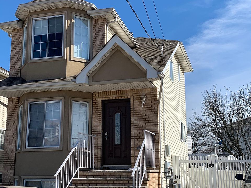1st image of 134 Hurlbert St #1