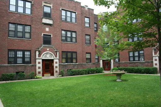 Primary Photo - Linder/ Lawrence Apartments