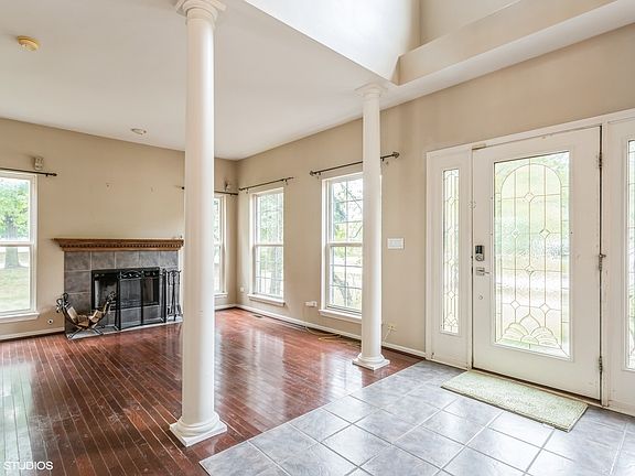 3rd image of 1517 Somerfield Dr