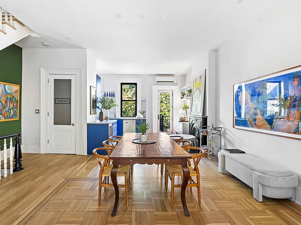 1st image of 427 Franklin Ave