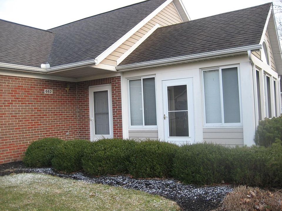 1st image of 662 Hampton Woods Dr