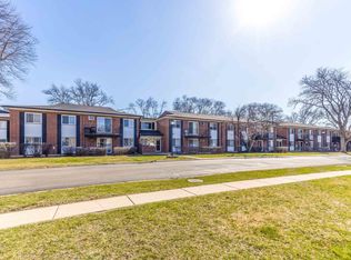 2407 E Brandenberry Ct APT 2K, Arlington Heights, IL