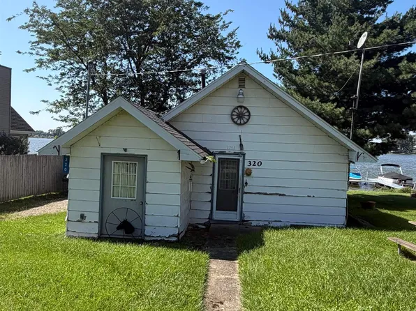 320 Lloyd Ln, Bronson, MI 49028
