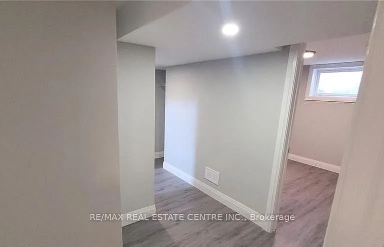 5 Orlanda Rd #BASEMENT — Photo 10