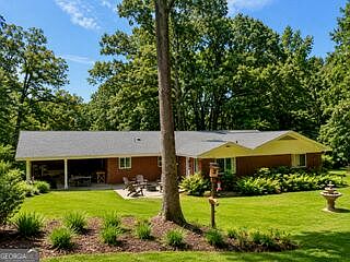 4th image of 1809 Morgan Cantey Dr