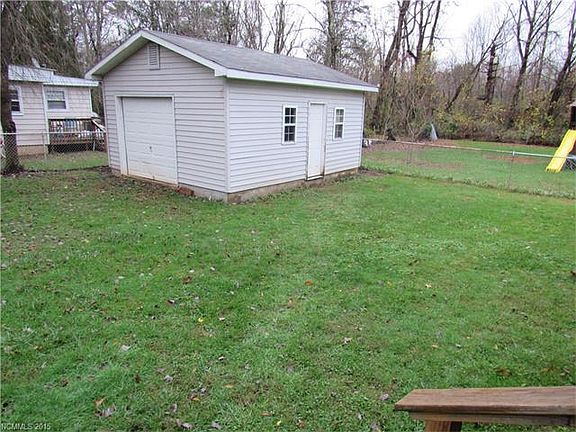3rd image of 212 Vance Ave