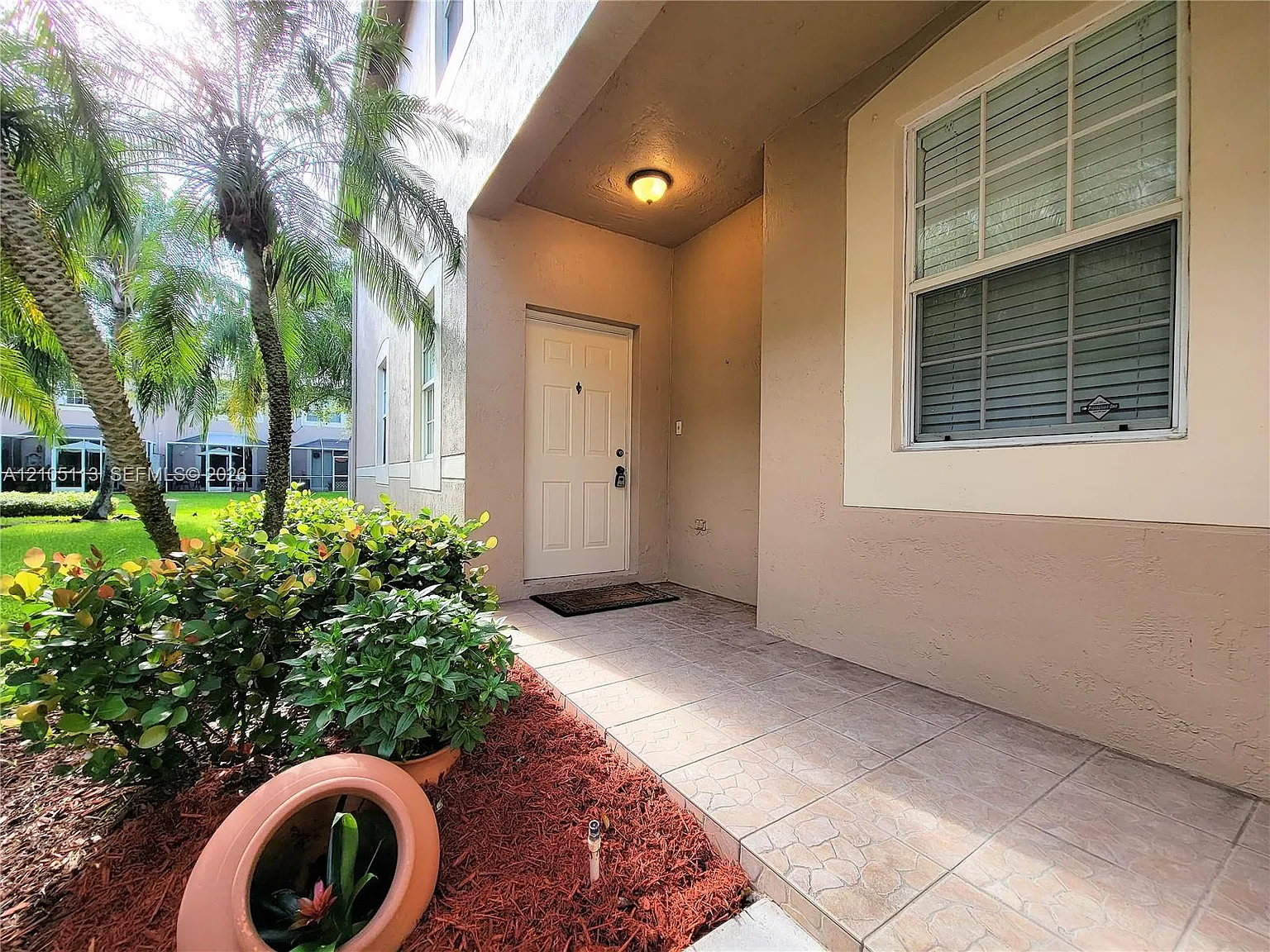 Sectors 3 & 4 Boundary Pl — Photo 3