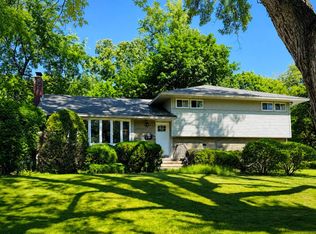 1278 Hawthorn Rd, Niskayuna, NY 12309