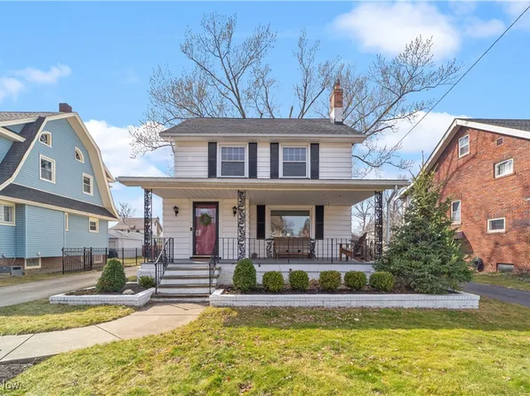 2190 Niagara Dr, Lakewood, OH 44107