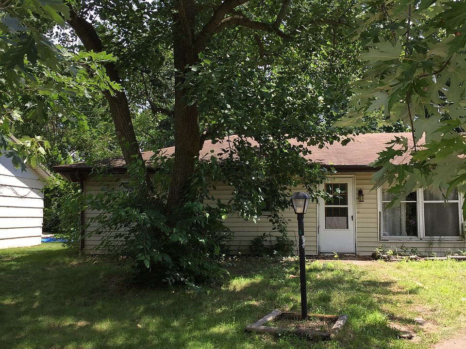 1st image of 56640 Miller Dr