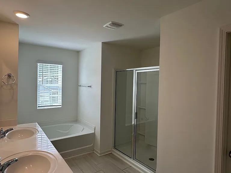 2005 Park Springs Ln — Photo 12