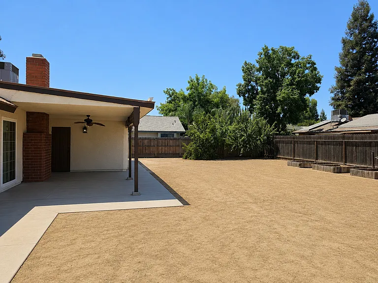 1110 E Rose Ct — Photo 7