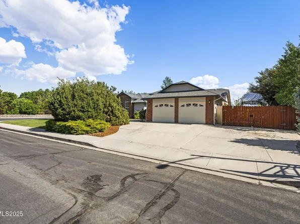 1316 Northampton Cir, Gardnerville, NV 89410