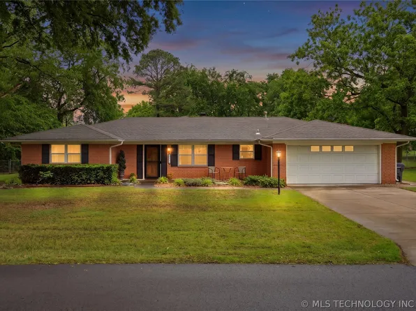 8944 E 116th St, Bixby, OK 74008