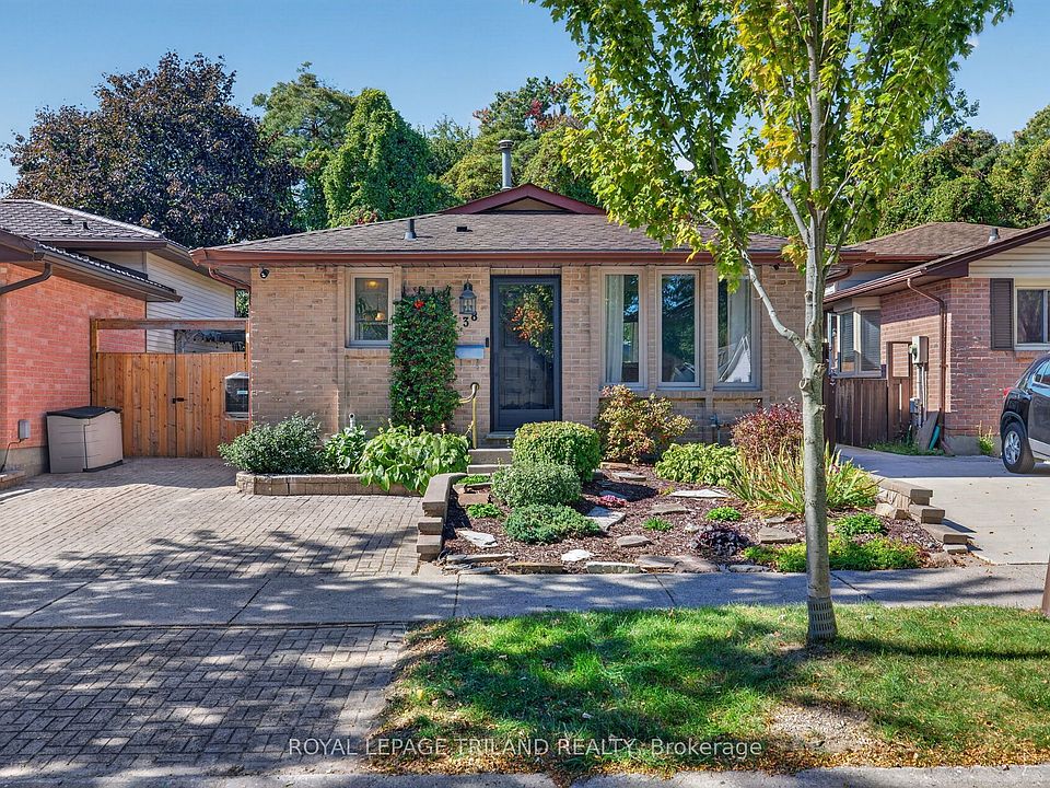 1st image of 38 Caprice Cres