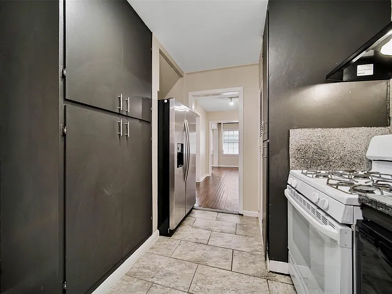 4505 Larch Ln — Photo 19