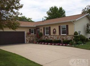 637 Montabella Dr, Edmore, MI 48829