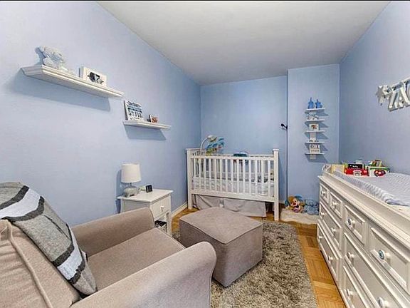 5th image of 250 E 65th St APT 5G