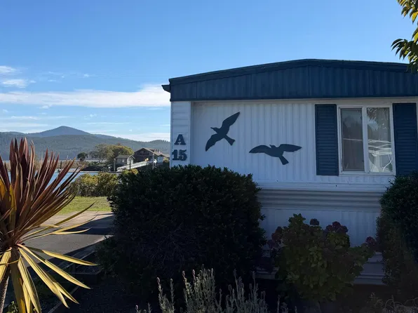 955 NE Mill St #A-15, Waldport, OR 97394