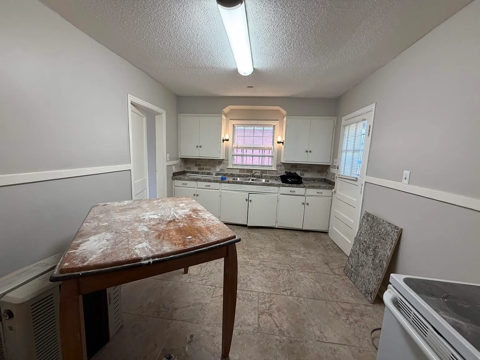 3 bed, 1265 sqft, $1,295 — Photo 4