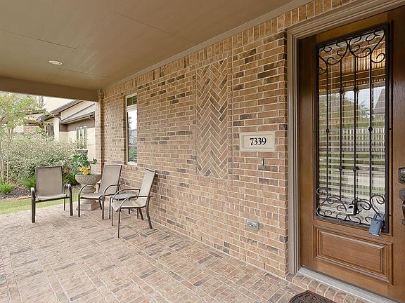 3rd image of 7339 Meadowcroft Blvd