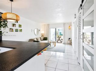 220 Washington Ave APT 5C, Miami Beach, FL 33139