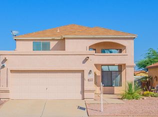 9477 E Lochnay Ln, Tucson, AZ 85747