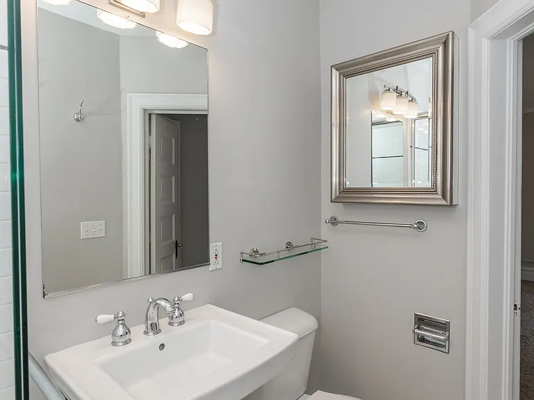 1137 E 10th Ave — Photo 35