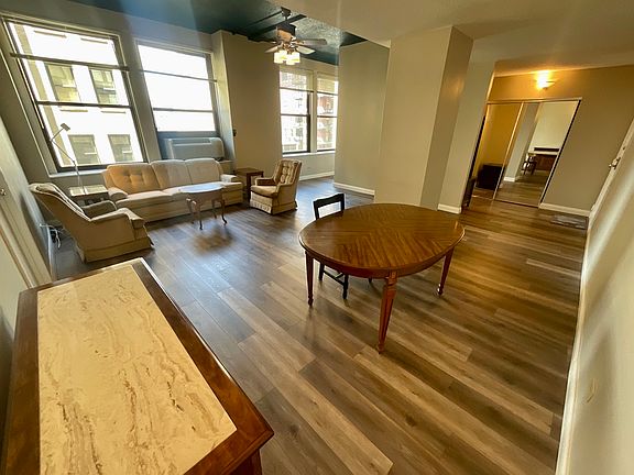 5th image of 600 S Dearborn St APT 605