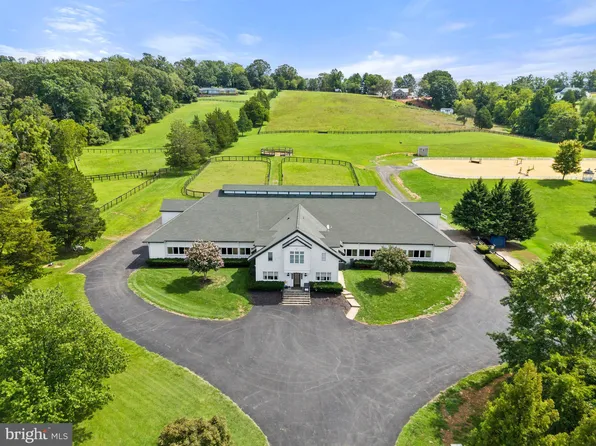 7351 Leigh Rd, Warrenton, VA 20186