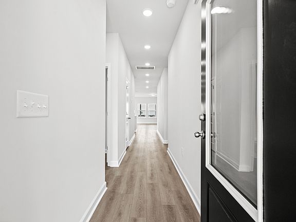 Tea Farm - Madison Interior Image 2