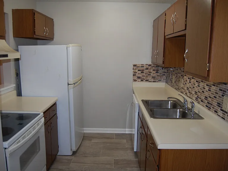 5615J Hornaday Rd — Photo 3
