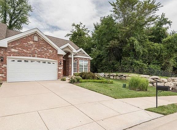 Welcome to 101 Woodland Place Court,  Located in the summit bluff location of close-in Saint Charles County with access to HWY 70, 364, 141 and 270 within minutes.  Whispering Oaks is a private gated community of exceptional villas with a lovely private c