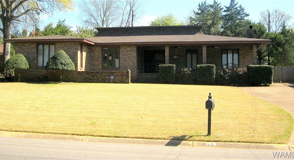 1st image of 15 Country Club Cir