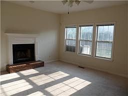 3rd image of 2616 Milton Ln