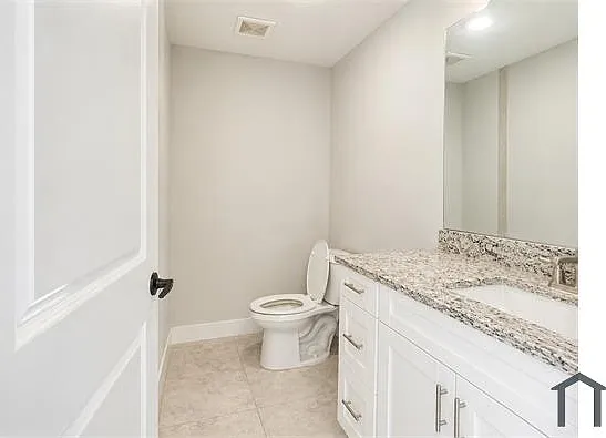 3208 21st St W — Photo 6