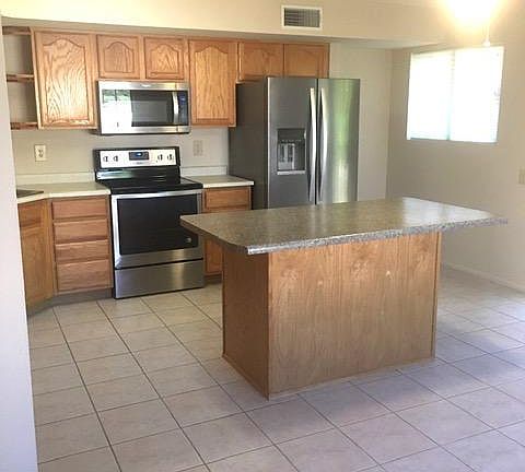 3rd image of 17222 N Desert Glen Dr