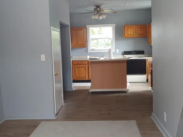 220 W 8th St, Paris, KY 40361