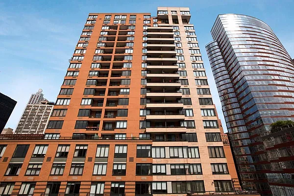 Rented by Compass | media 23