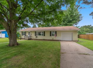154 Joanne Ln, Rochelle, IL 61068
