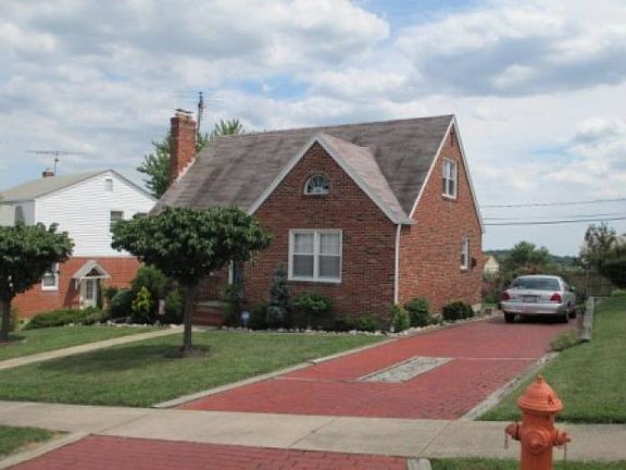 FRONT OF HOME/DRIVEWAY