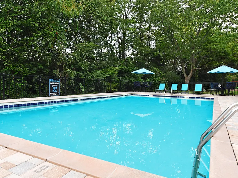 Swimming Pool with Sundeck
