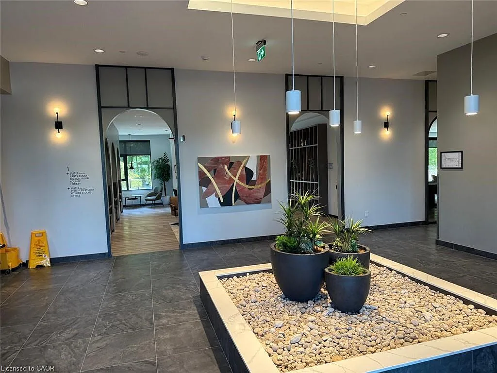 1 bed, 1.0 bath, 792 sqft, $2,000 — Photo 2