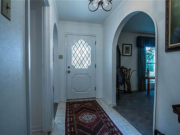 5th image of 1509 Green Oaks Dr