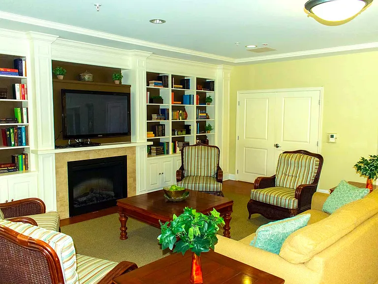1600 Evergreen Way — Photo 10