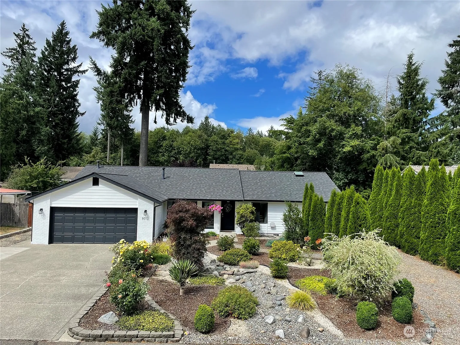 5012 39th Avenue photo 1